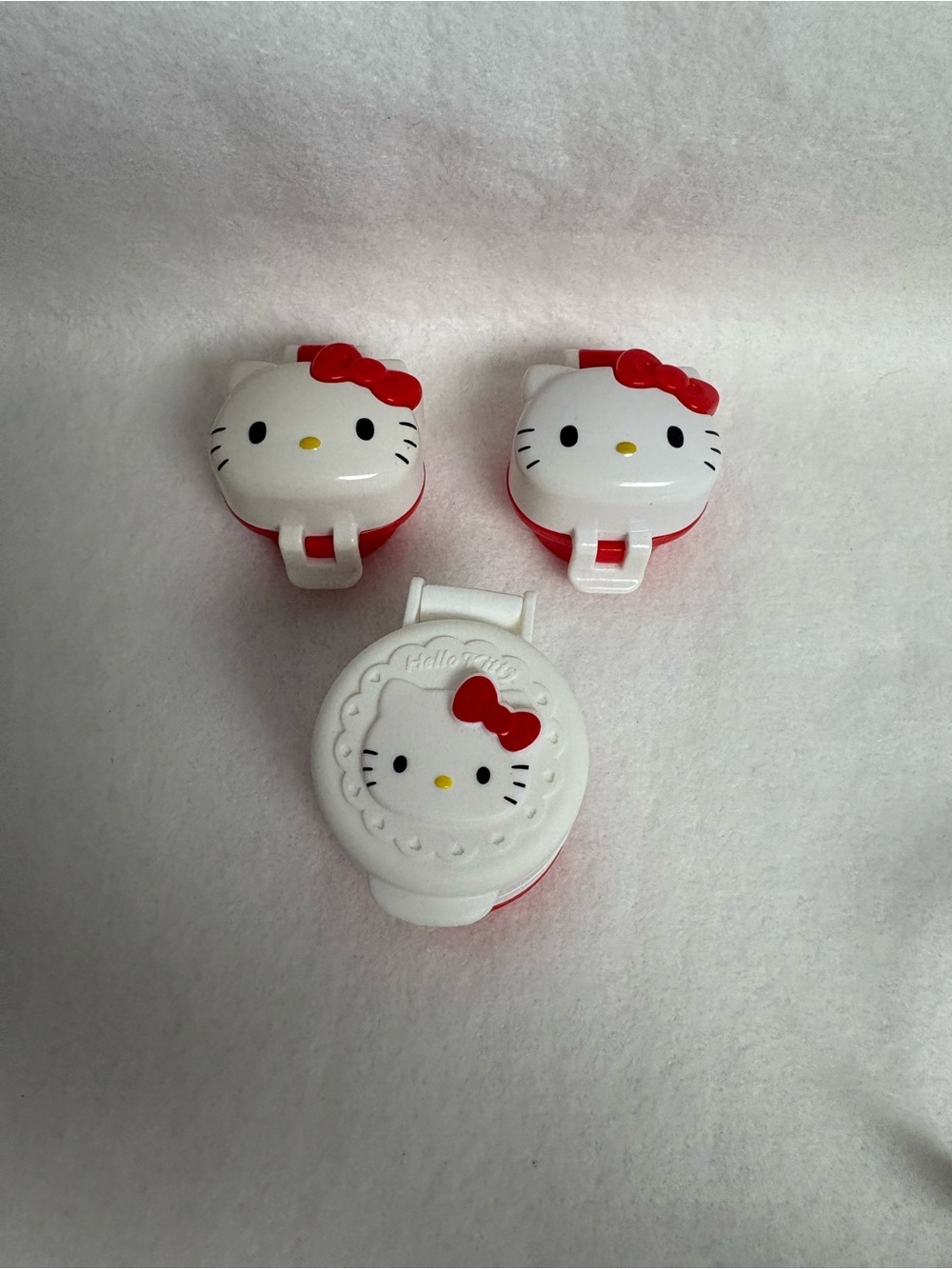 Set of 3 Hello Kitty Caps Bottle and Bag Daiso - Picture 1 of 8
